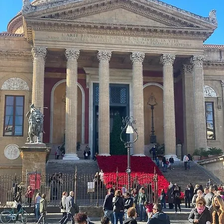 Nocleg ze śniadaniem Gioiamia - Luxury In Cattedrale *